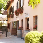 Borgo Colmello Han/Misafirhane Villanova di Farra
