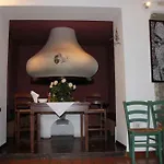 Han/Misafirhane Borgo Colmello Villanova di Farra