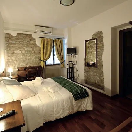 Borgo Colmello بيت ريفي