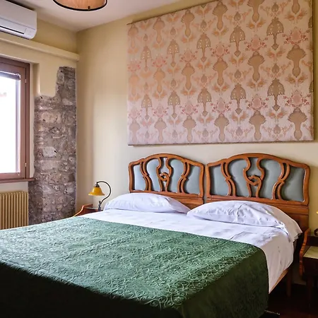 بيت ريفي Borgo Colmello