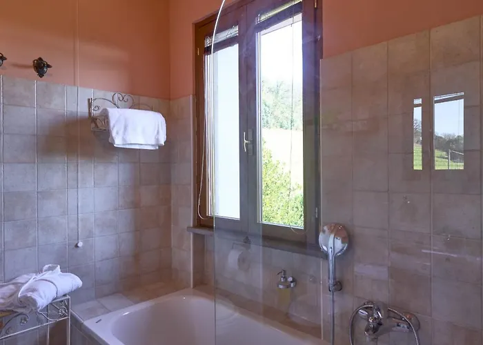 Borgo Colmello Πανδοχείο 3*